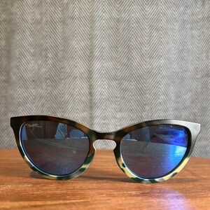 Used Maui Jim Star Gazing